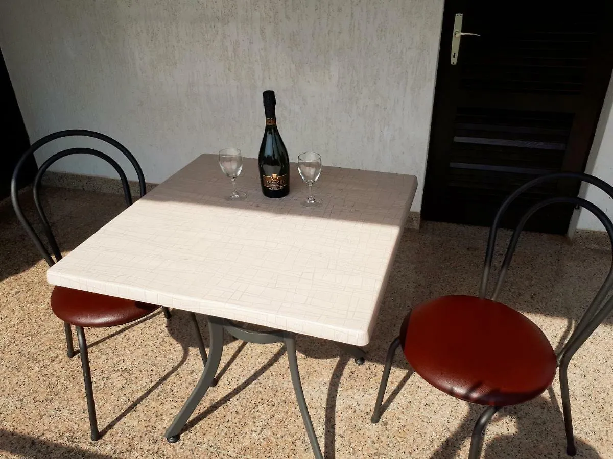 Apartment Karinovo マリンスカ